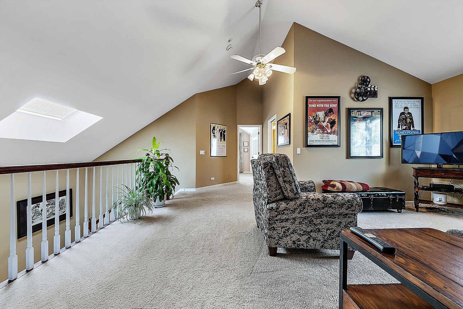 2086 Hallmark Court, Wheaton, IL 60187