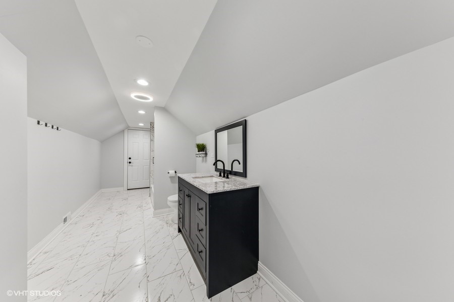7316 S Wabash Avenue, Chicago, IL 60619