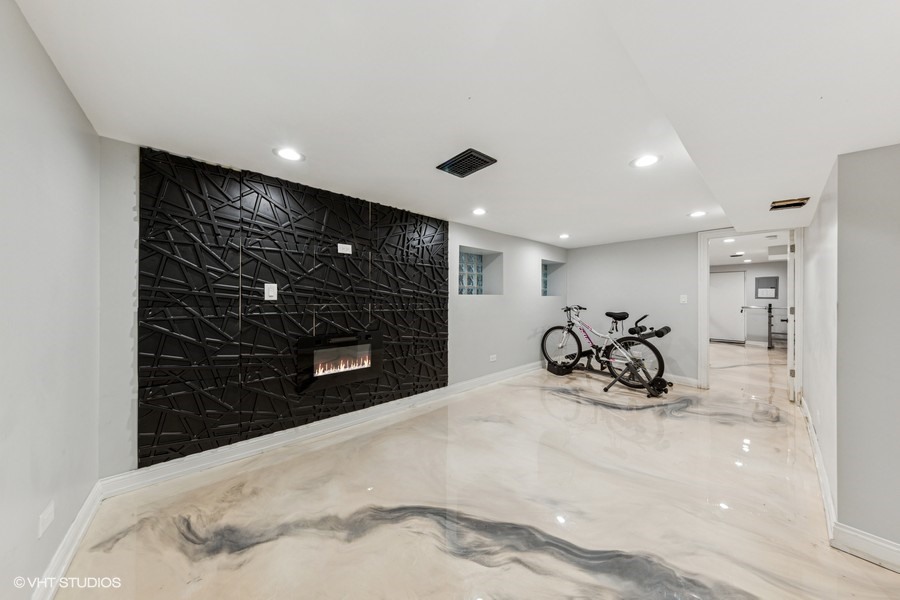 7316 S Wabash Avenue, Chicago, IL 60619