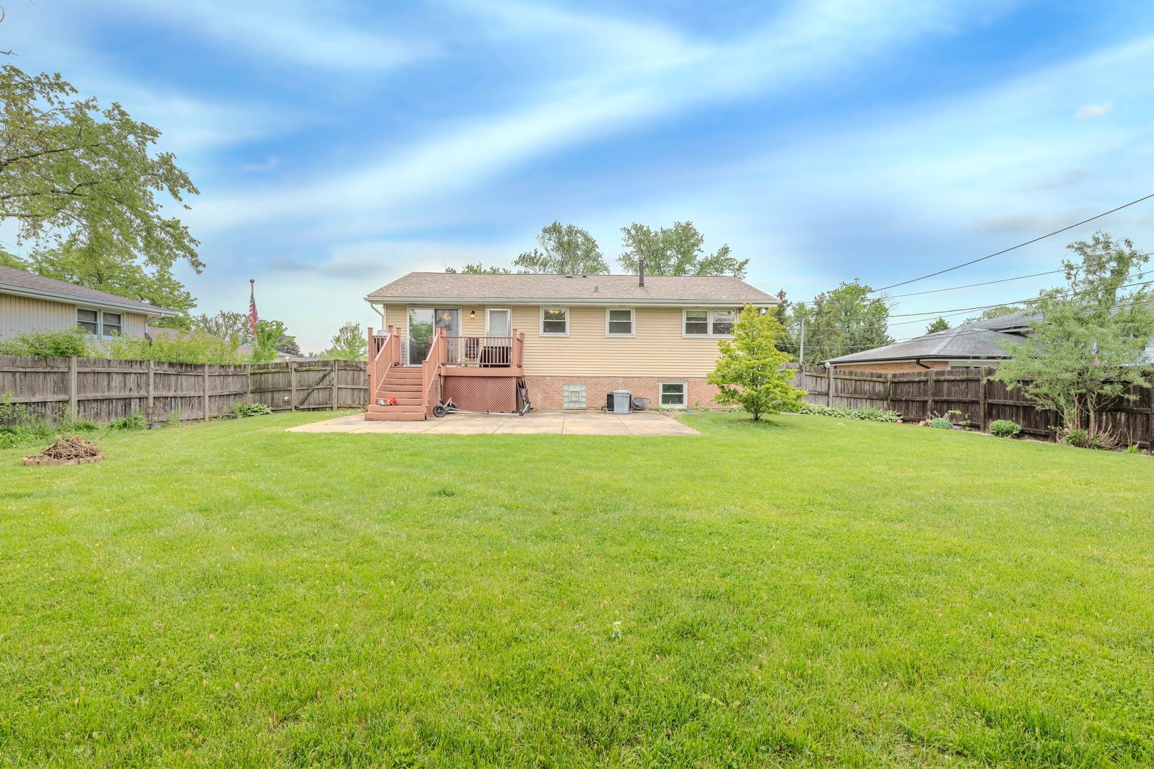 8106 W 89th Place, Hickory Hills, IL 60457