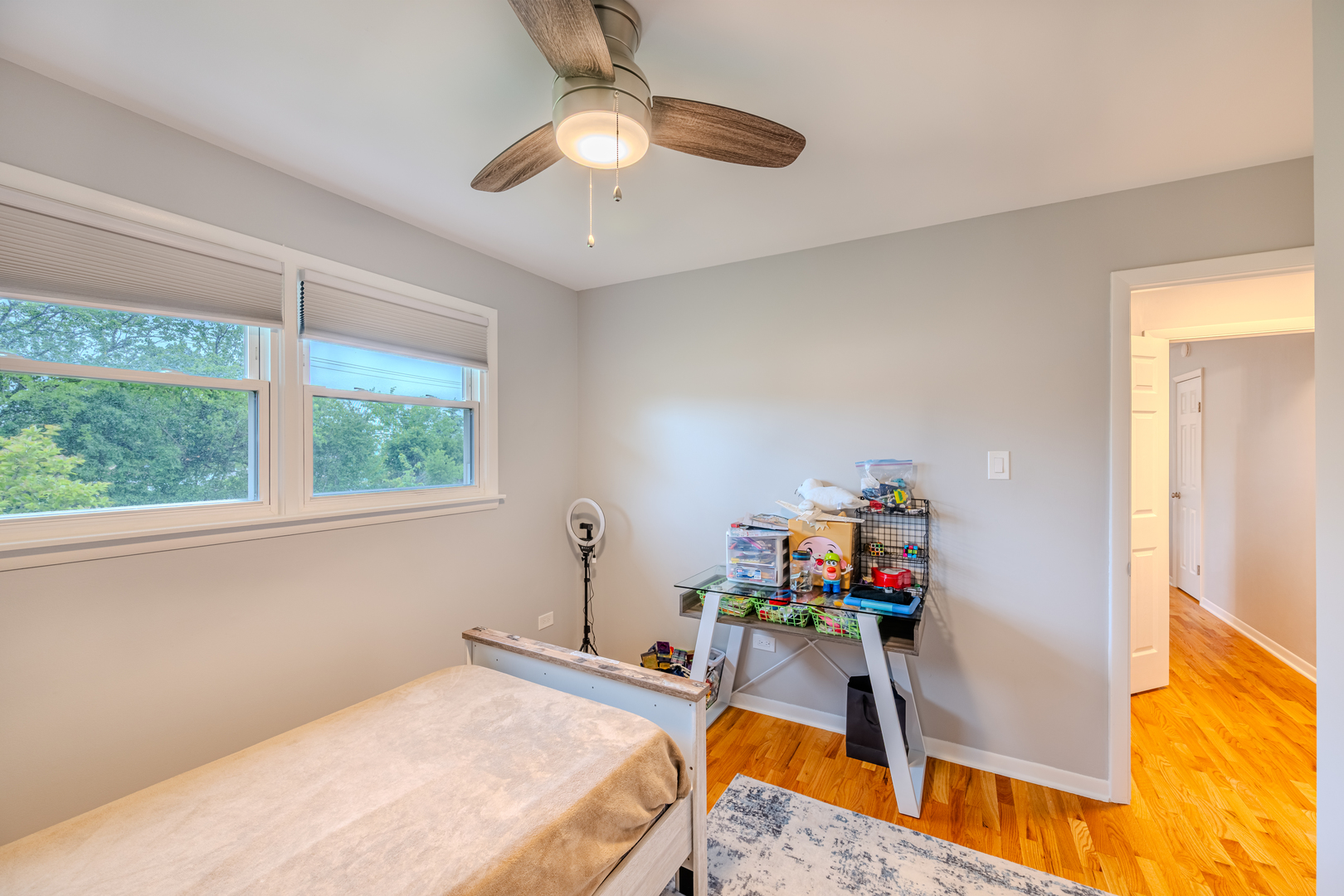 8106 W 89th Place, Hickory Hills, IL 60457