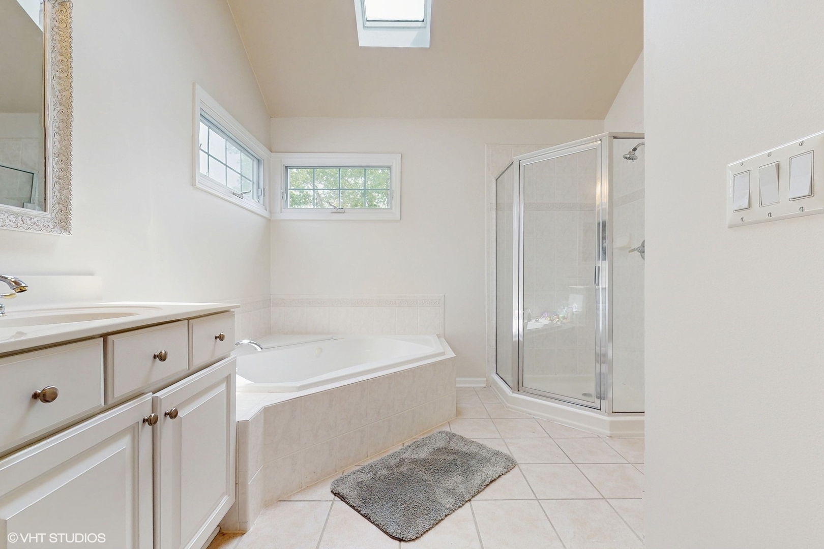 3432 Redwing Drive, Naperville, IL 60564