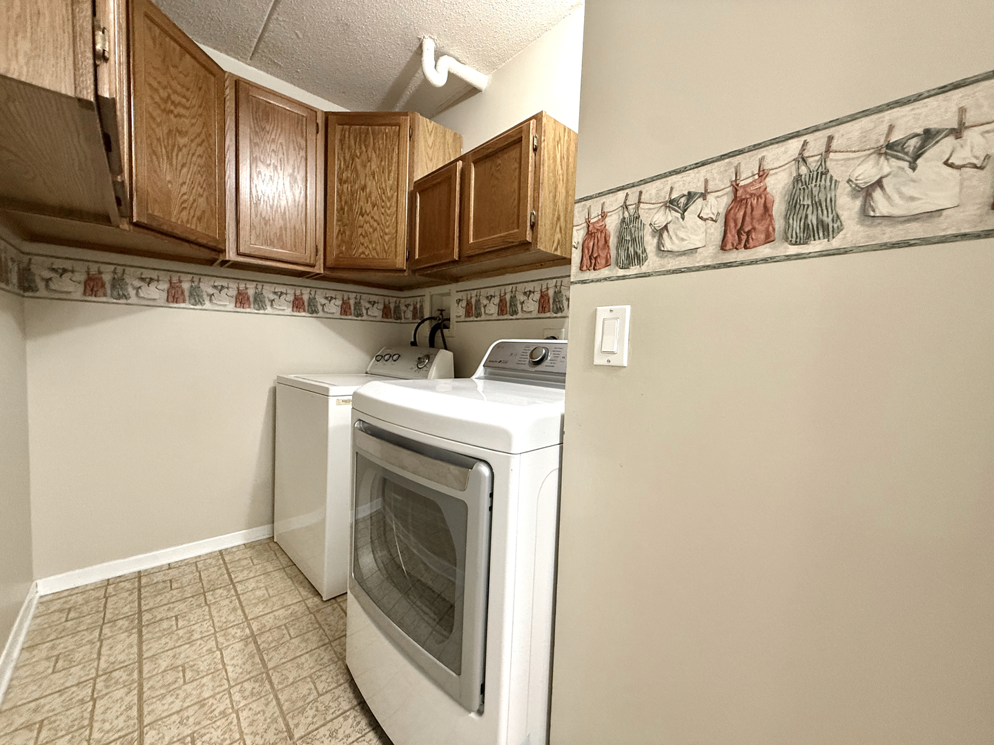 555 Graceland Avenue #505, Des Plaines, IL 60016