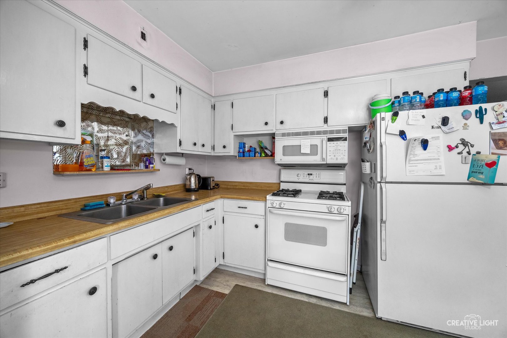 523 S Clarendon Avenue, Addison, IL 60101