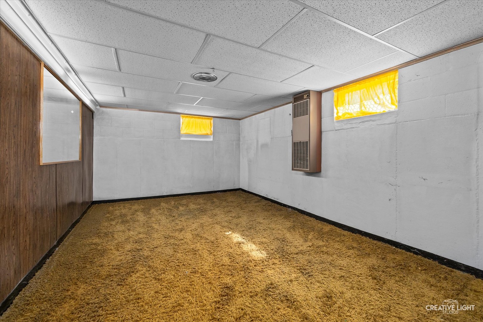 523 S Clarendon Avenue, Addison, IL 60101
