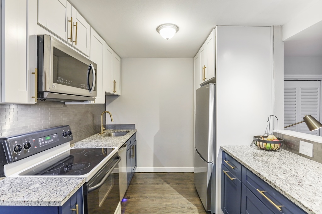 4976 N Milwaukee Avenue #101, Chicago, IL 60630