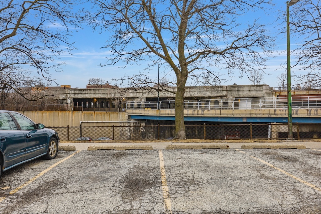 4976 N Milwaukee Avenue #101, Chicago, IL 60630