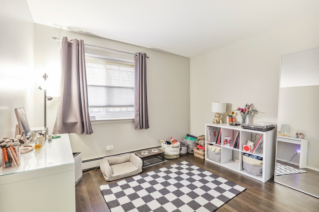4976 N Milwaukee Avenue #101, Chicago, IL 60630