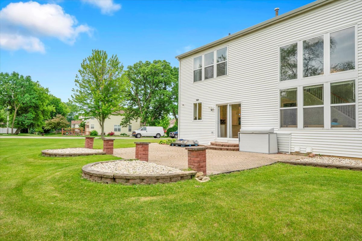 36517 N Yew Tree Drive, Lake Villa, IL 60046