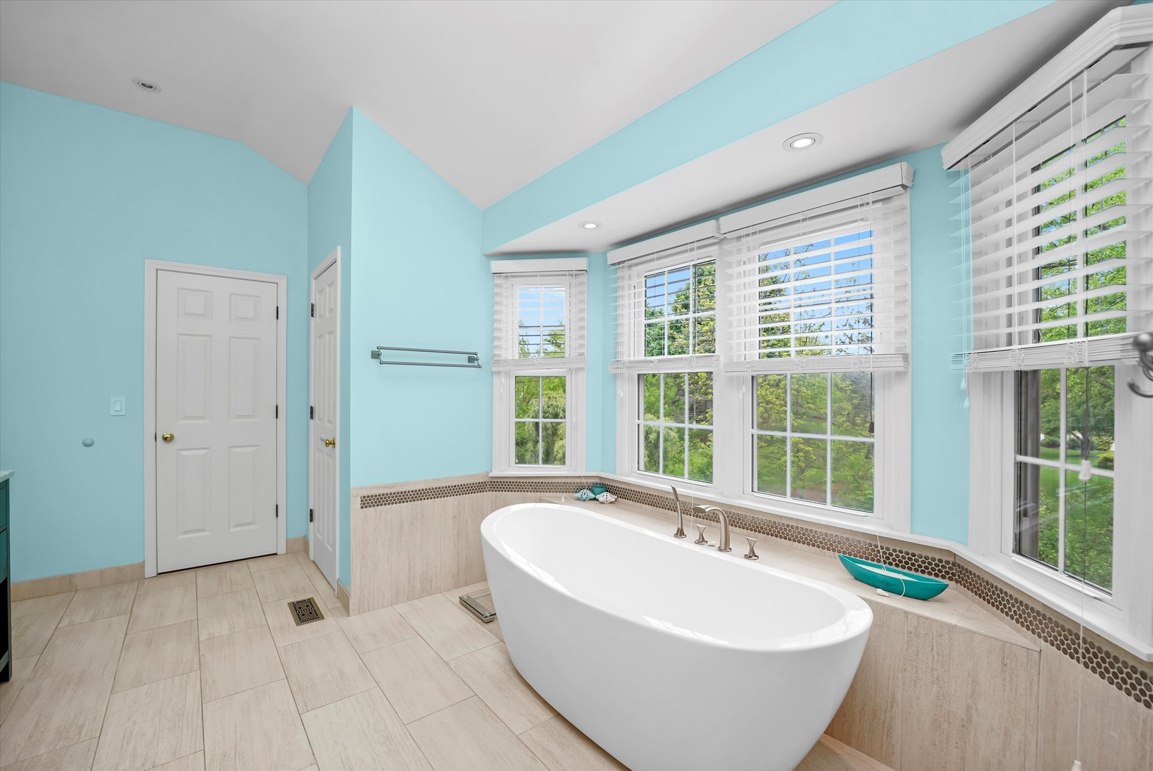 22528 W Thornbury Court, Deer Park, IL 60010