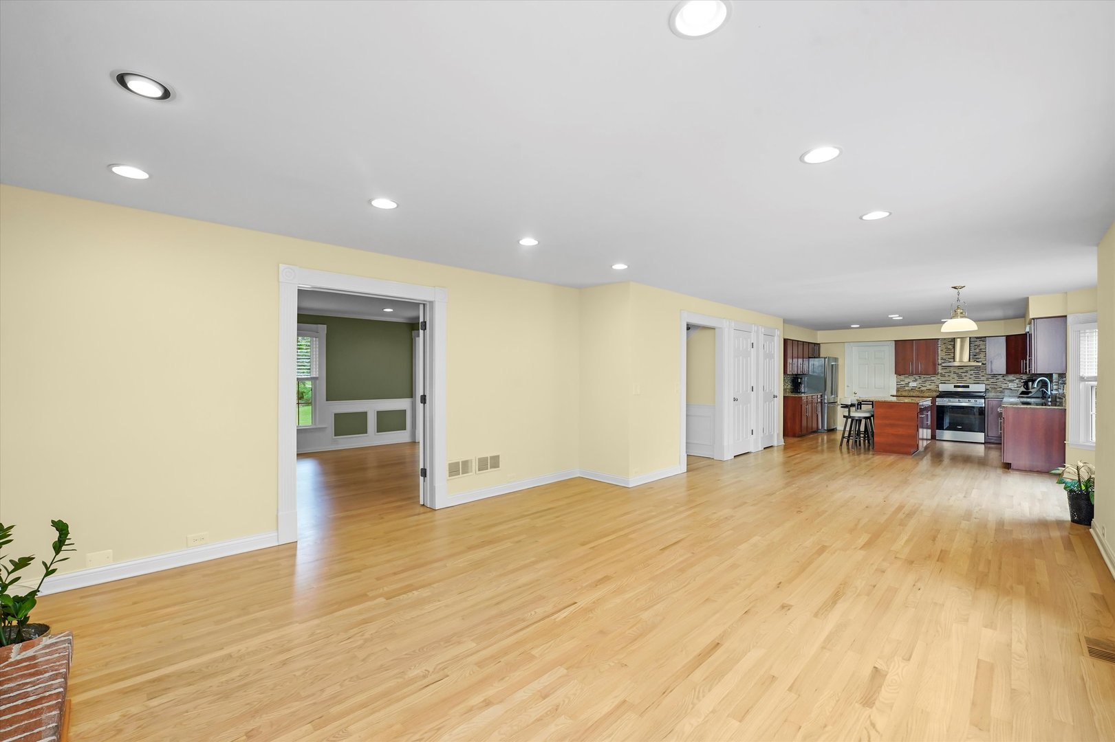 22528 W Thornbury Court, Deer Park, IL 60010