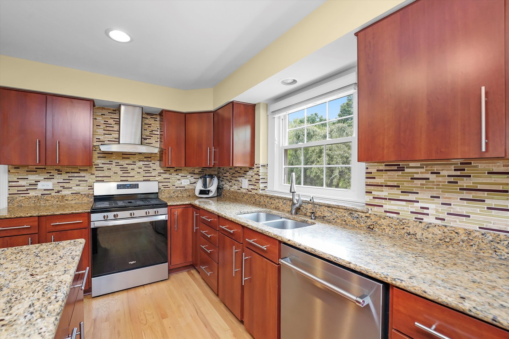 22528 W Thornbury Court, Deer Park, IL 60010