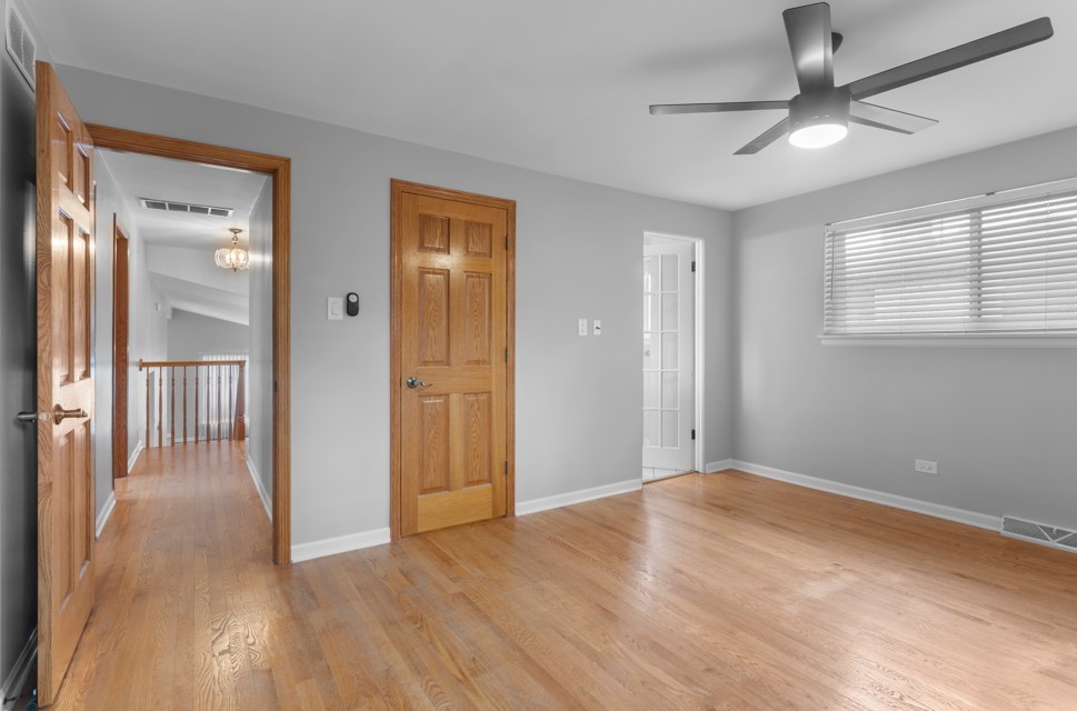 608 Lavergne Avenue, Wilmette, IL 60091
