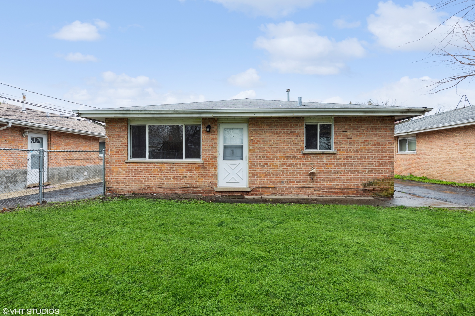 808 Mackinaw Avenue, Calumet City, IL 60409