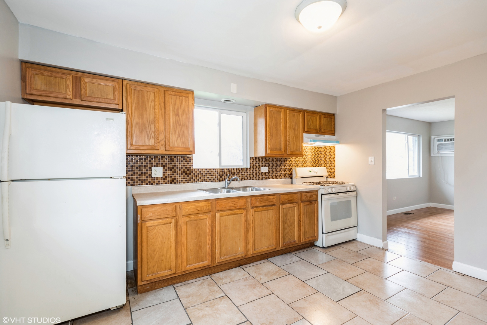 808 Mackinaw Avenue, Calumet City, IL 60409