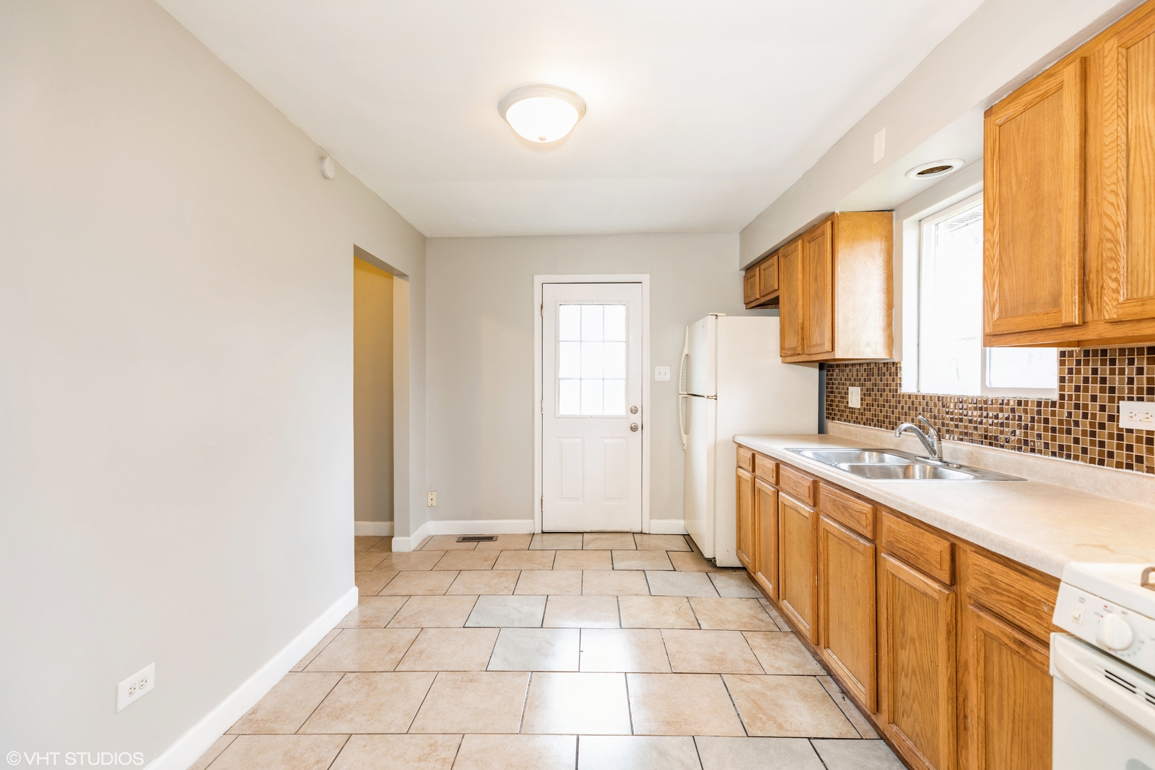 808 Mackinaw Avenue, Calumet City, IL 60409