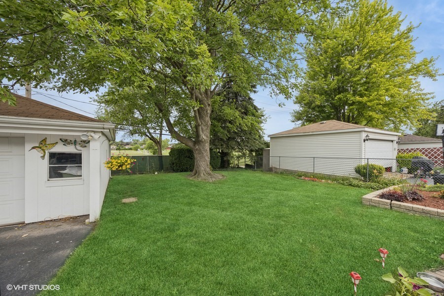 1922 Mayfair Avenue, Westchester, IL 60154