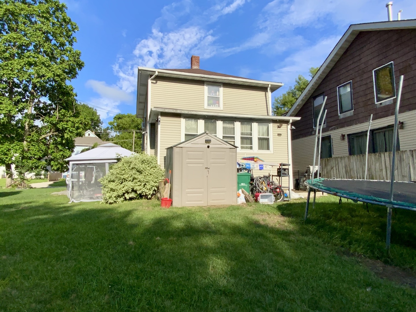 554 S Mcalister Avenue, Waukegan, IL 60085