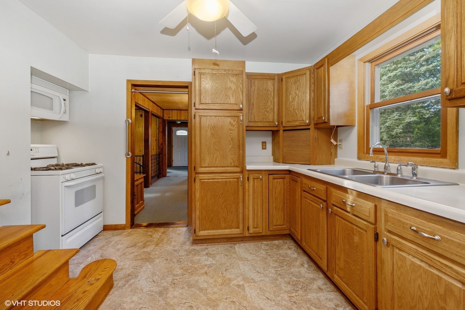 33323 75th Street, Burlington, WI 53105