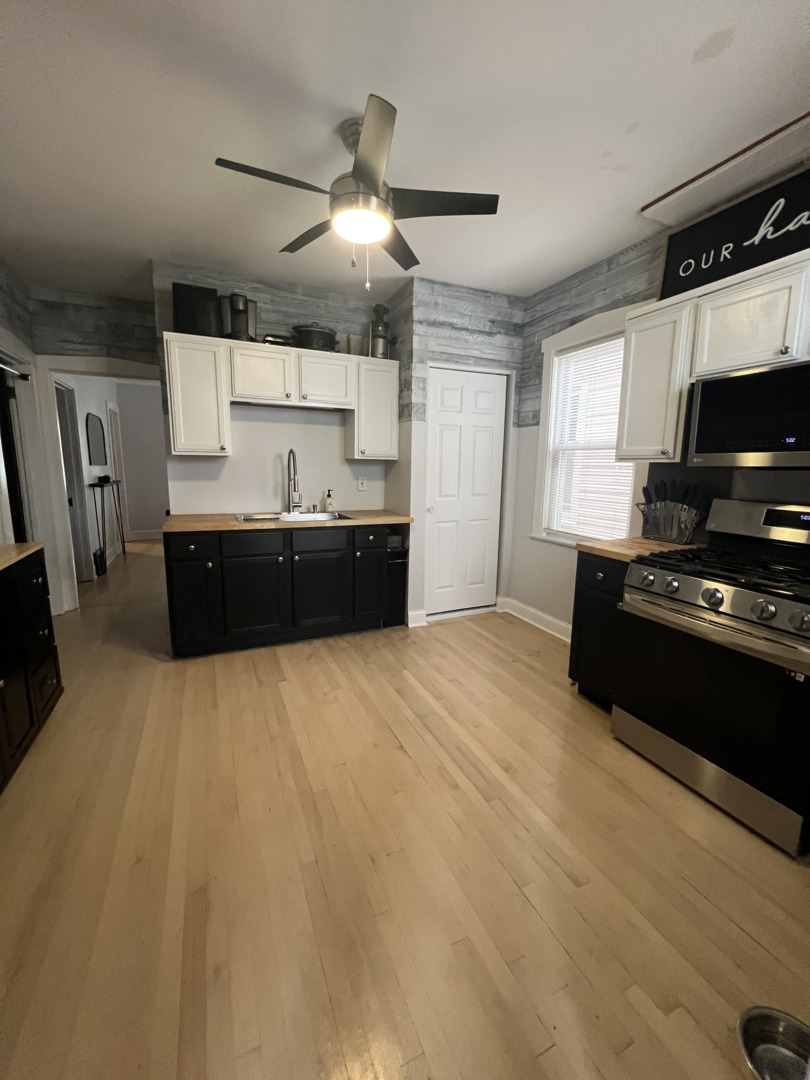 1306 Elmwood Avenue, Berwyn, IL 60402