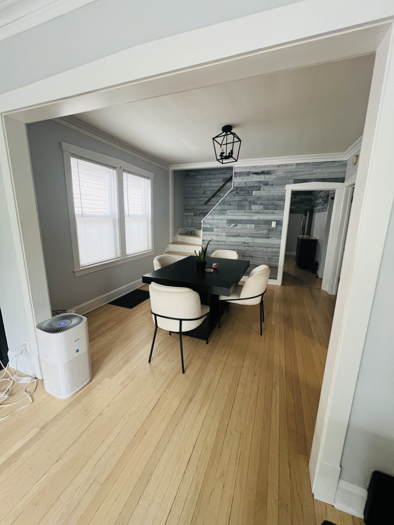 1306 Elmwood Avenue, Berwyn, IL 60402