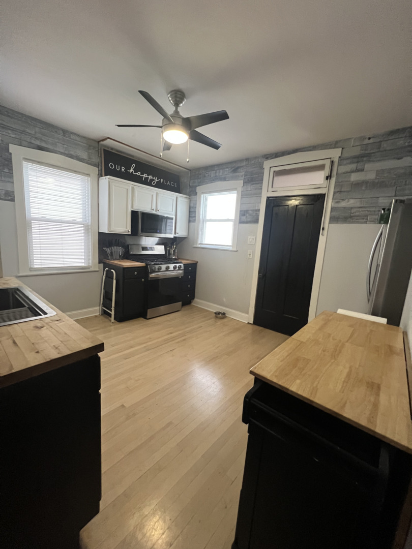 1306 Elmwood Avenue, Berwyn, IL 60402