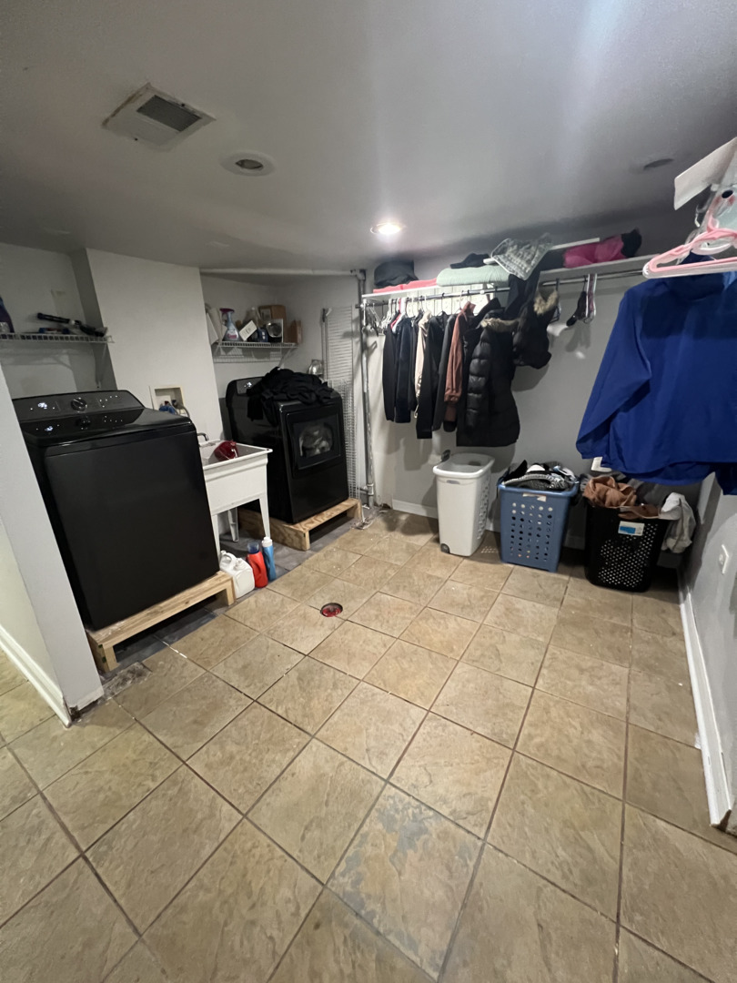 1306 Elmwood Avenue, Berwyn, IL 60402