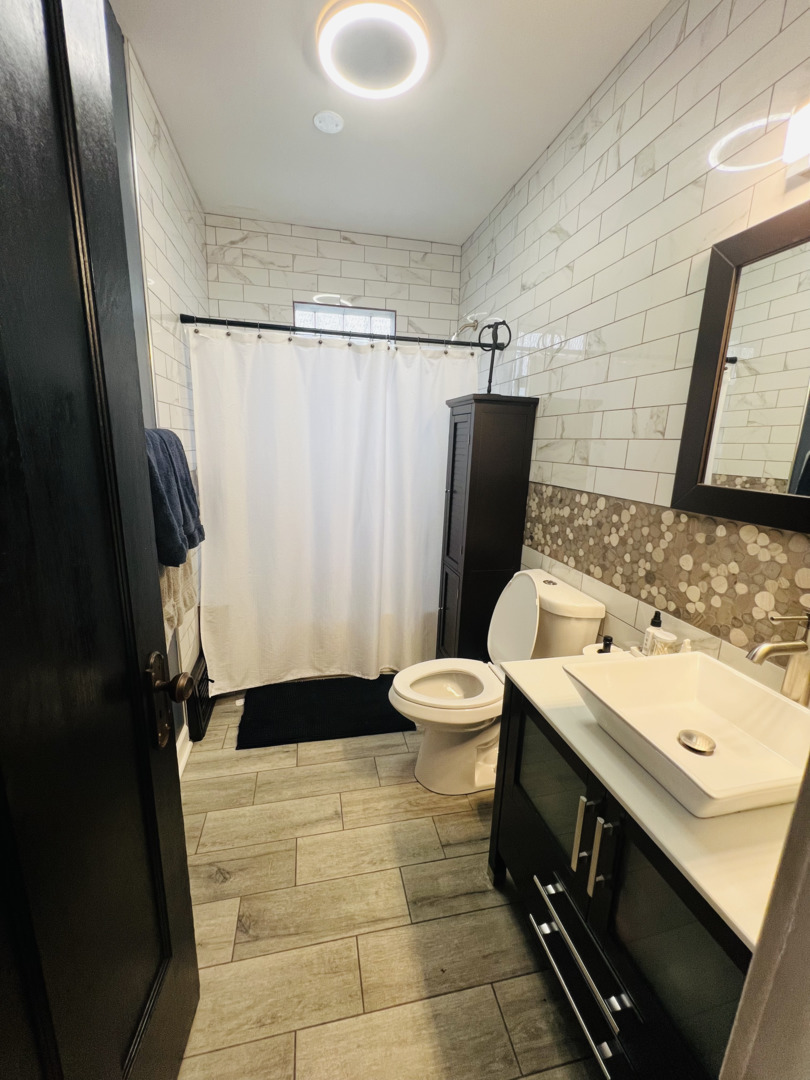 1306 Elmwood Avenue, Berwyn, IL 60402