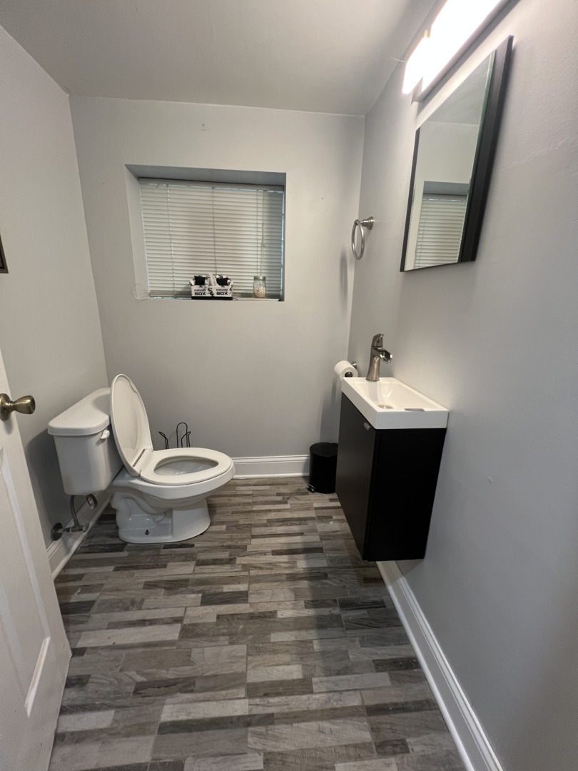 1306 Elmwood Avenue, Berwyn, IL 60402