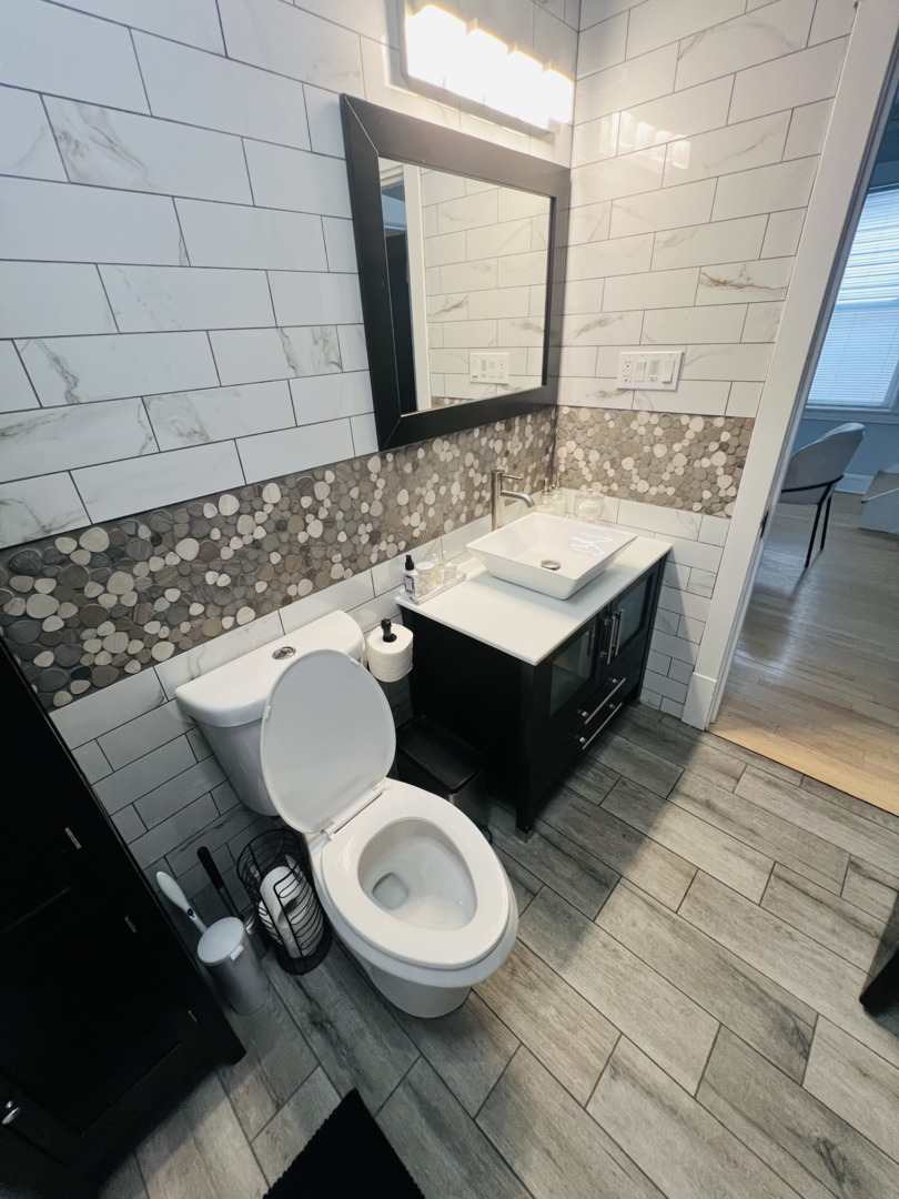 1306 Elmwood Avenue, Berwyn, IL 60402