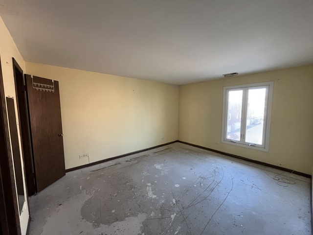 11277 S Roberts Road #G, Palos Hills, IL 60465