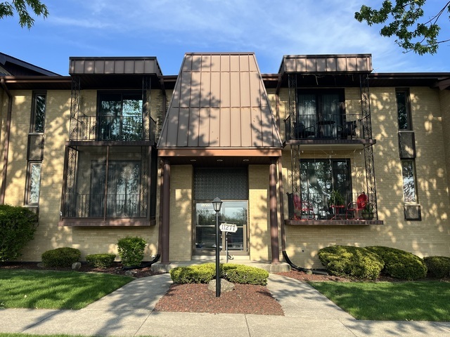 11277 S Roberts Road #G, Palos Hills, IL 60465
