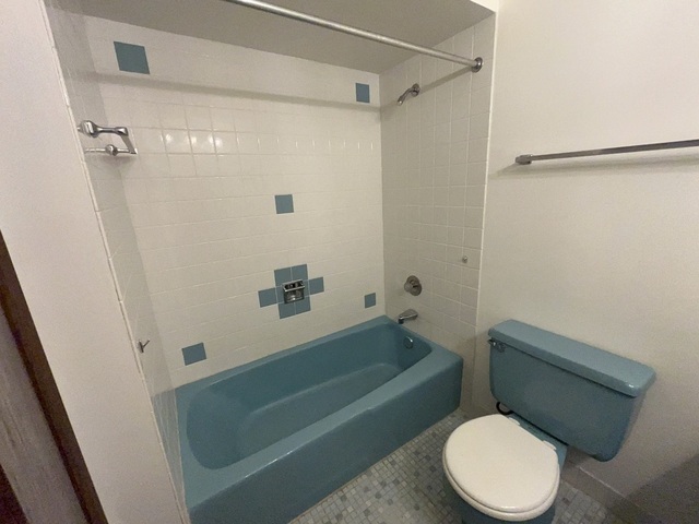 11277 S Roberts Road #G, Palos Hills, IL 60465