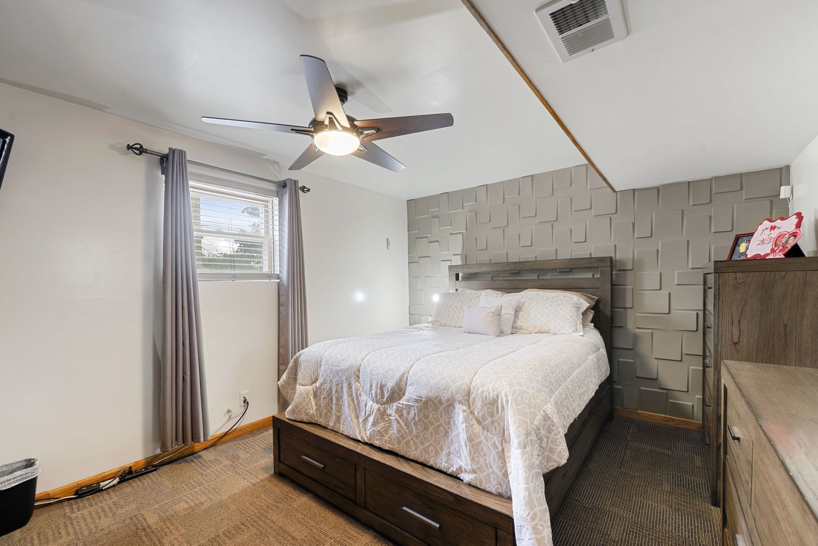 4613 Madison Avenue, Brookfield, IL 60513