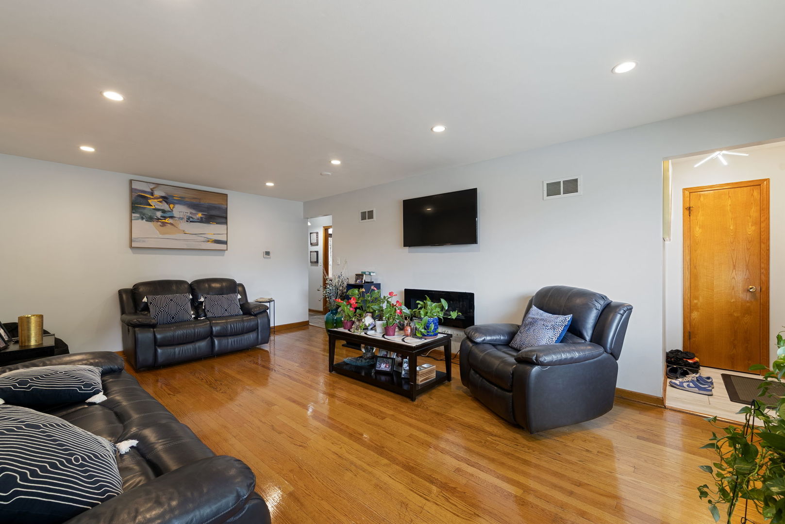 4613 Madison Avenue, Brookfield, IL 60513