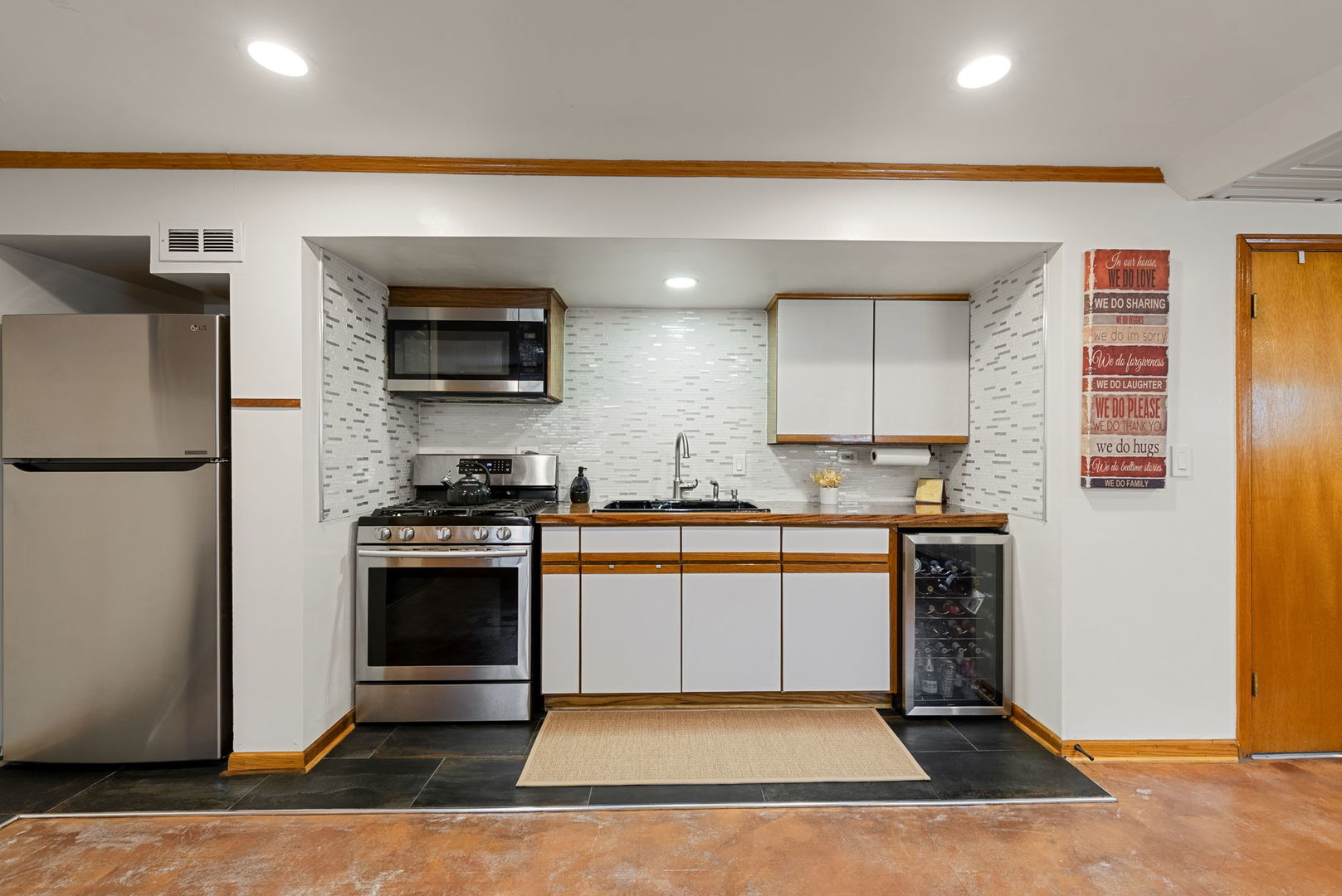 4613 Madison Avenue, Brookfield, IL 60513