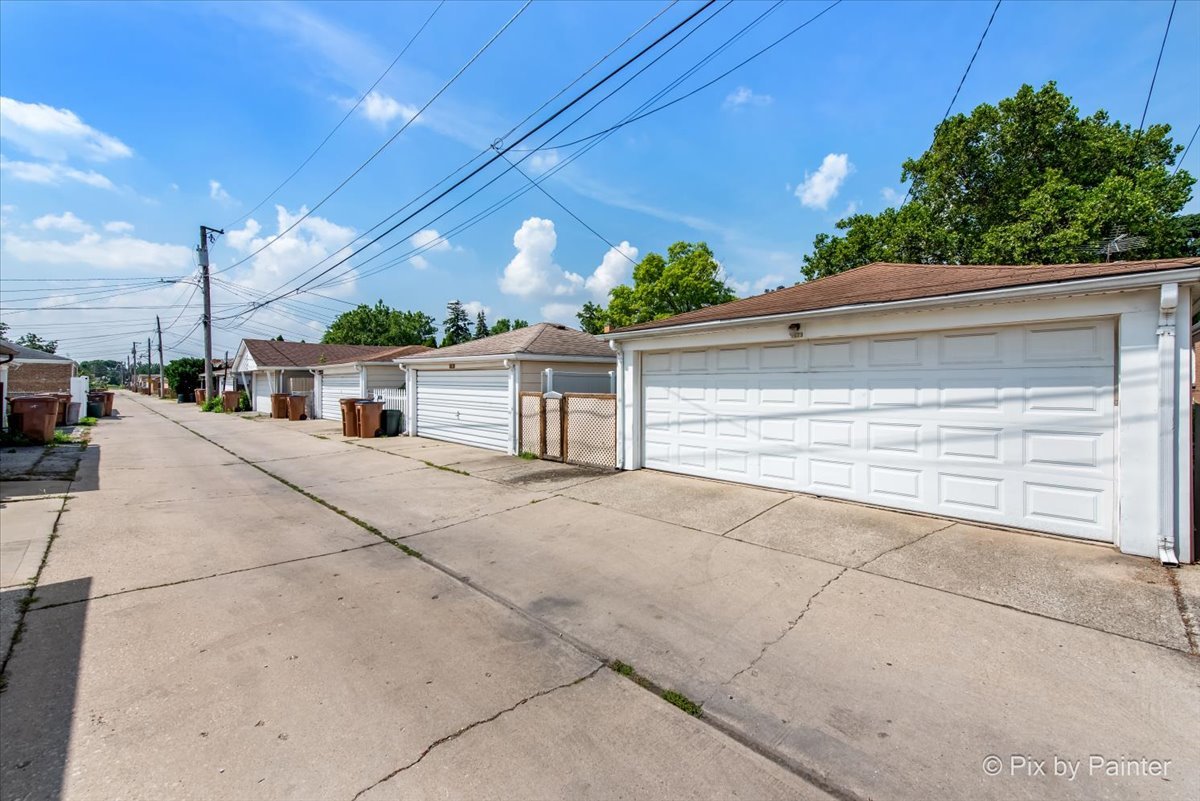 2229 Westover Avenue, North Riverside, IL 60546