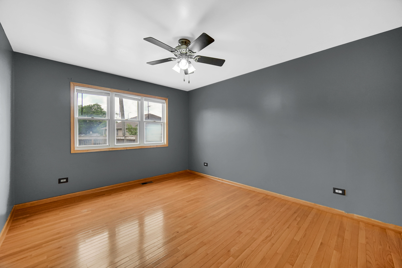 13 Sunset Court, Steger, IL 60475
