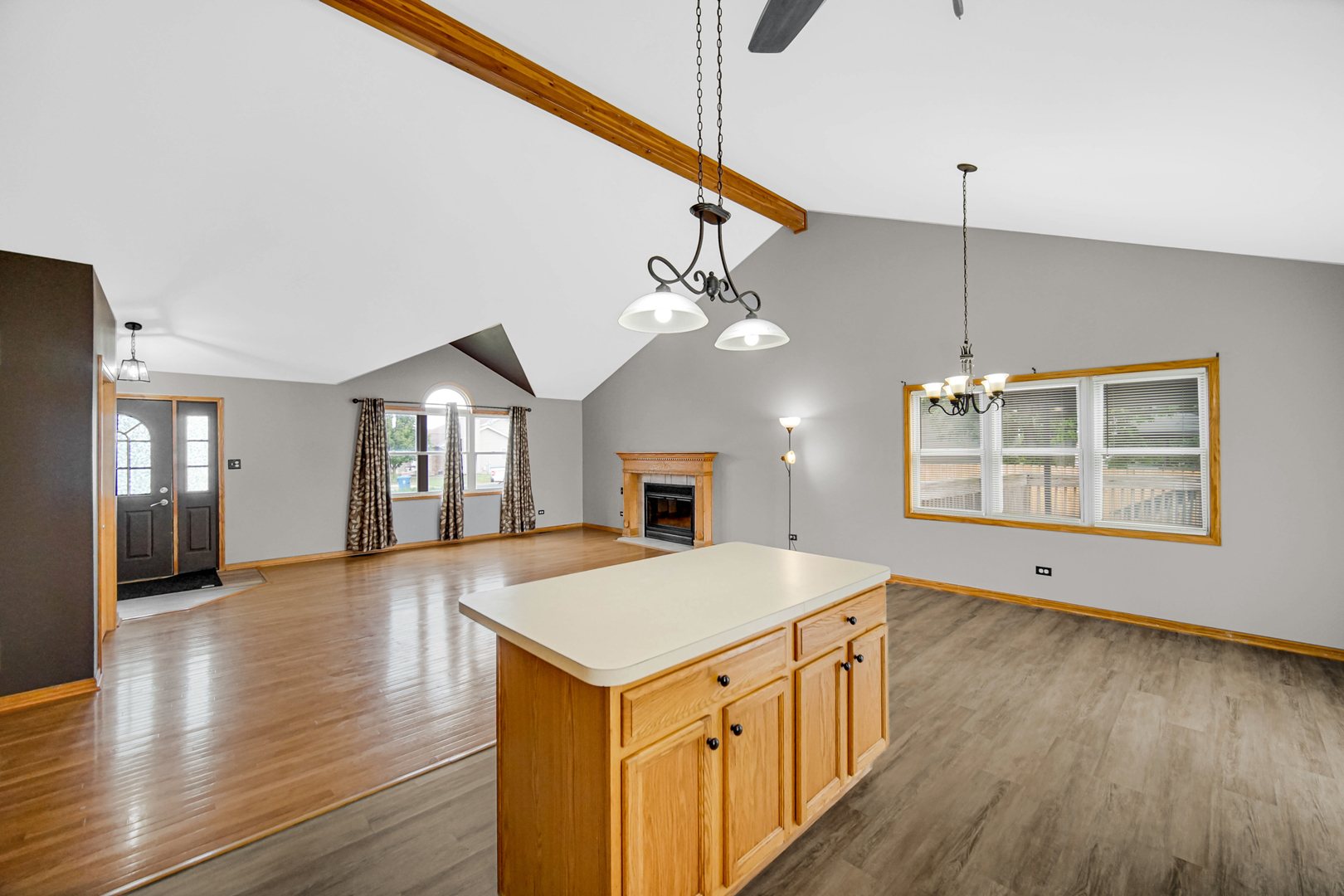 13 Sunset Court, Steger, IL 60475