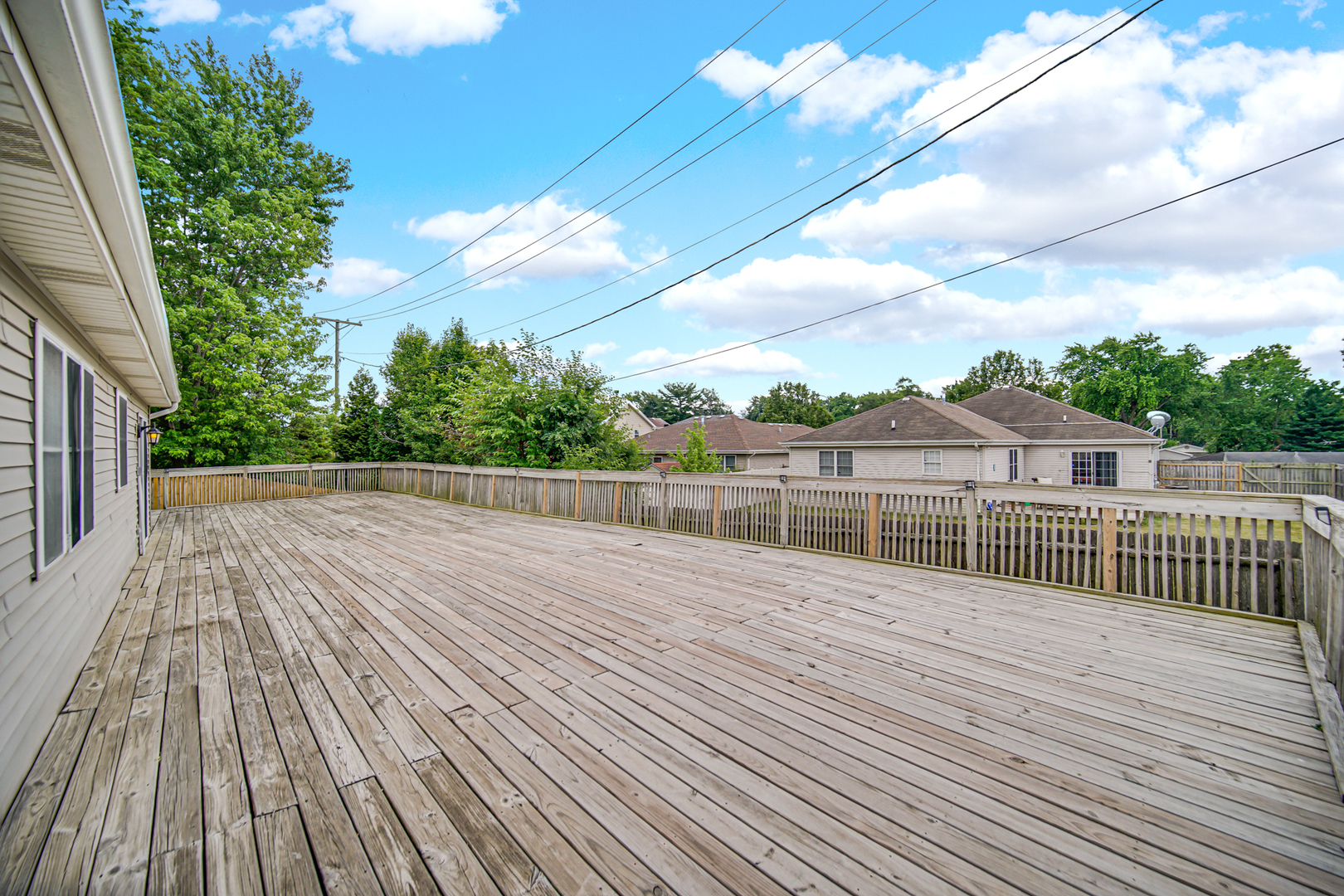 13 Sunset Court, Steger, IL 60475