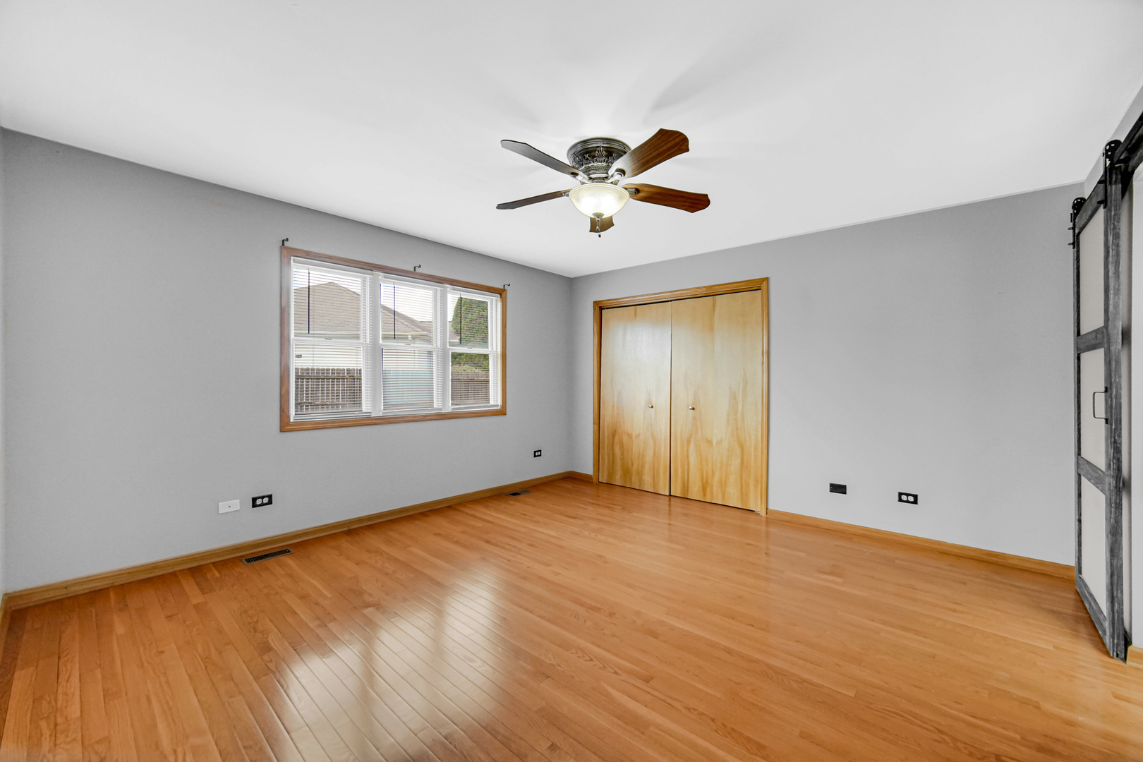 13 Sunset Court, Steger, IL 60475