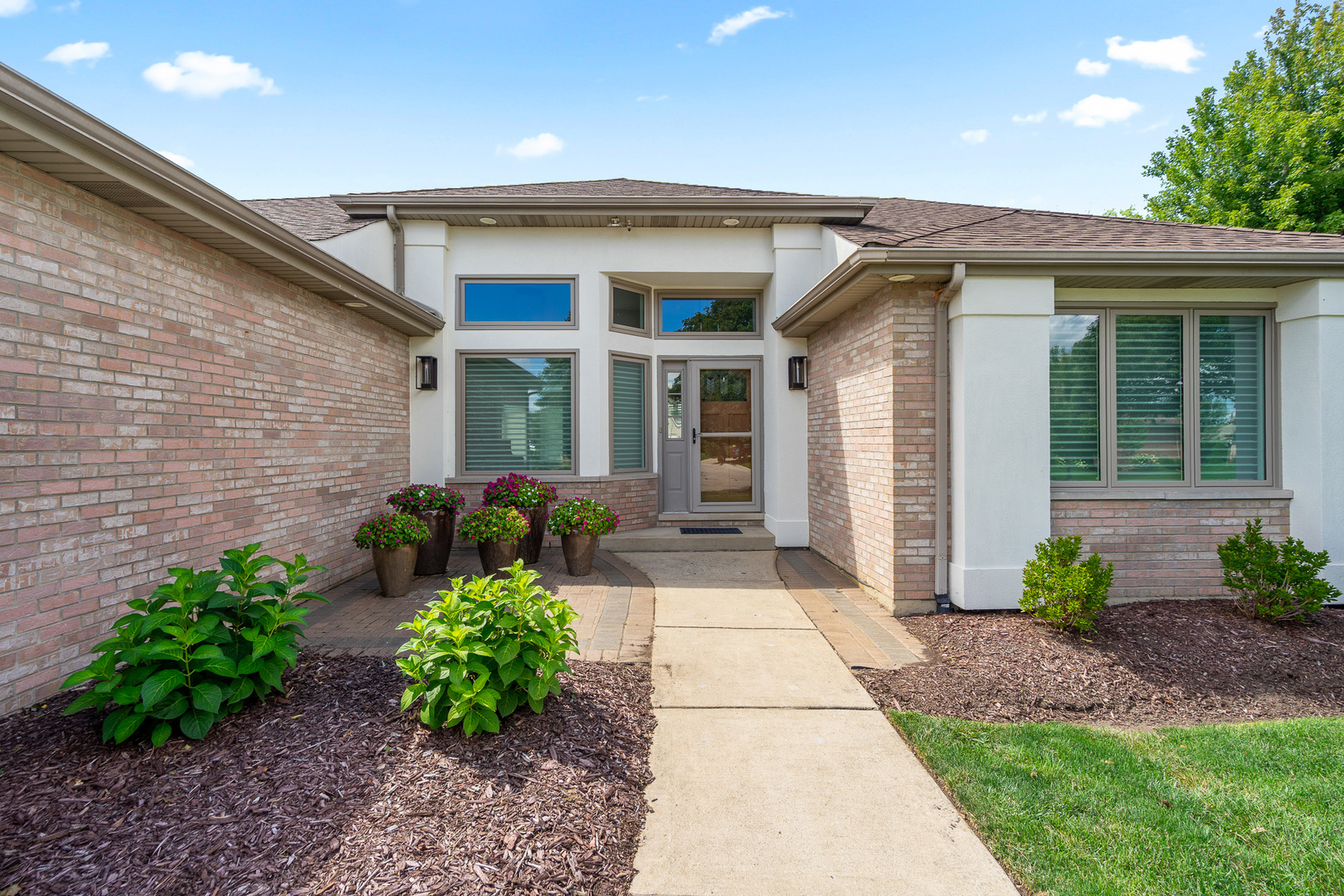 16804 Swift Arrow Drive, Lockport, IL 60441