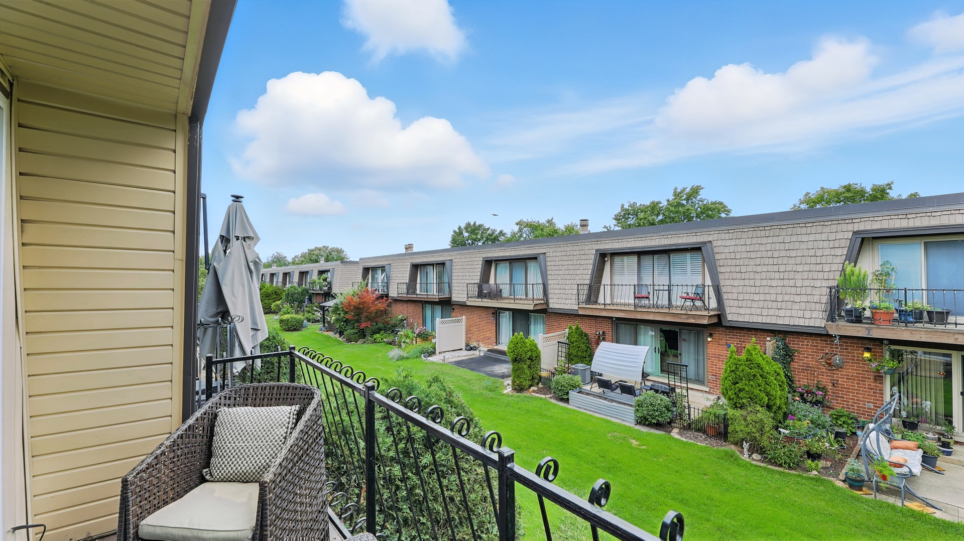 14 Cour Caravelle, Palos Hills, IL 60465