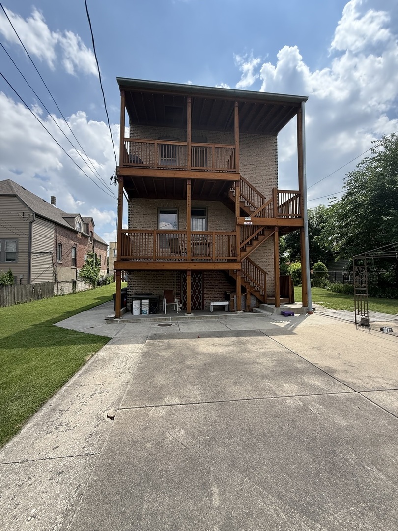 3842 S Archer Avenue, Chicago, IL 60632