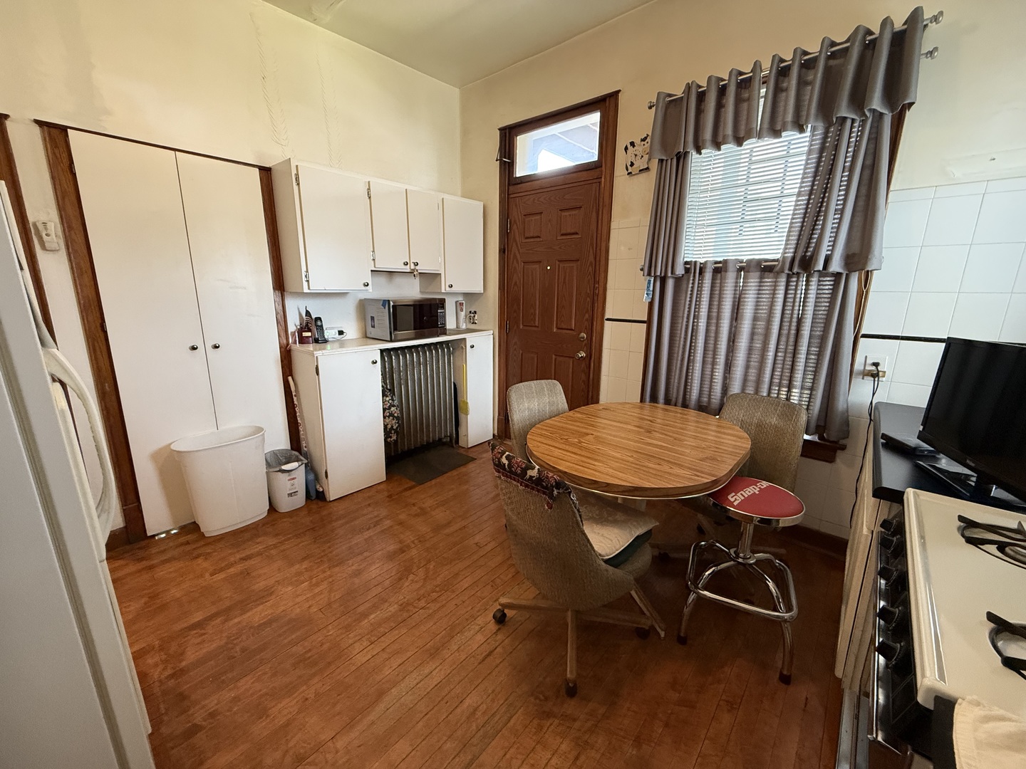 3842 S Archer Avenue, Chicago, IL 60632