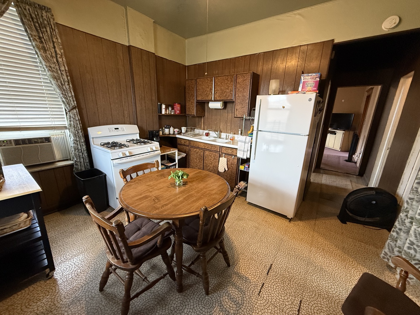 3842 S Archer Avenue, Chicago, IL 60632