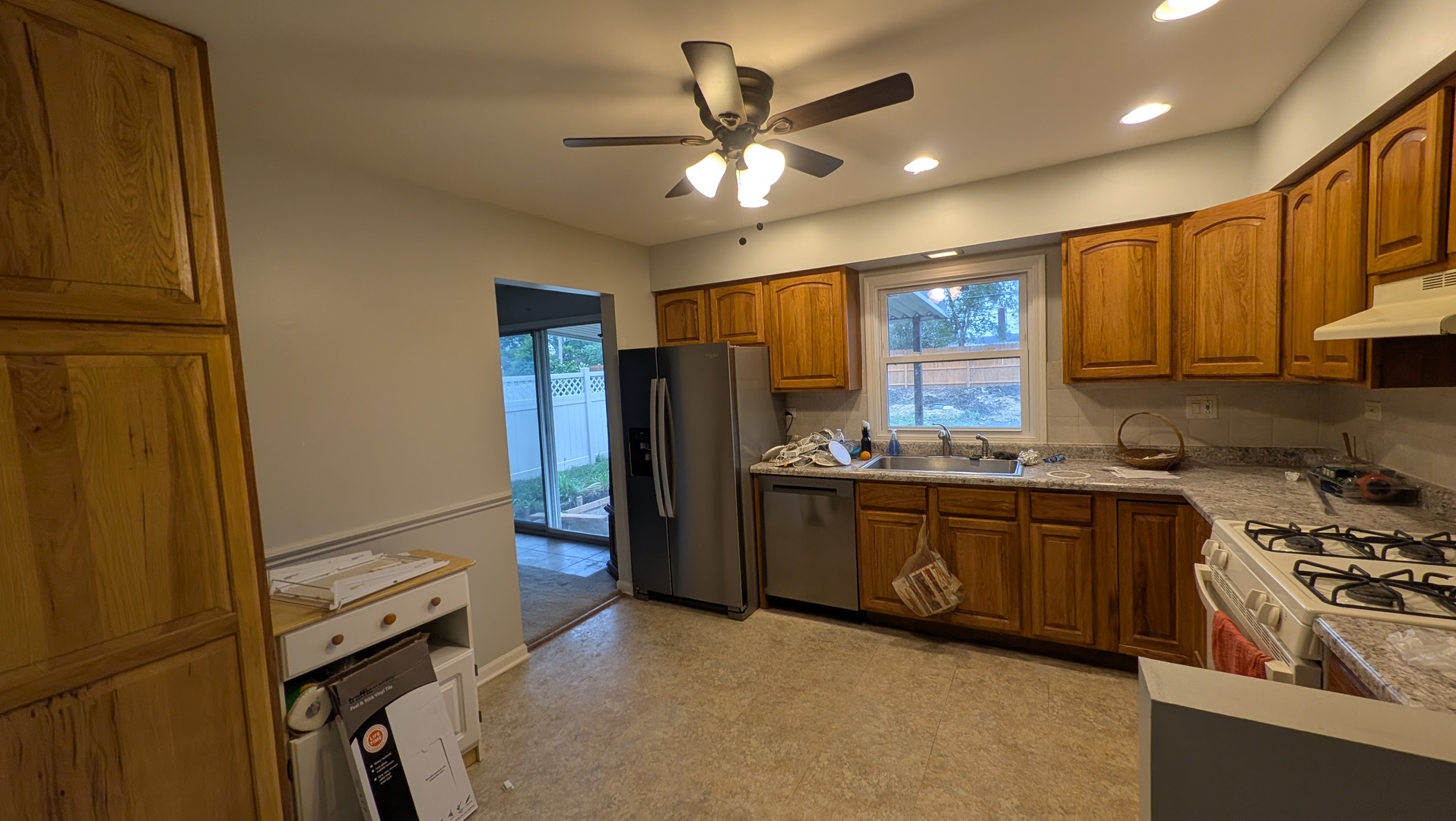 825 S School Street, Lombard, IL 60148
