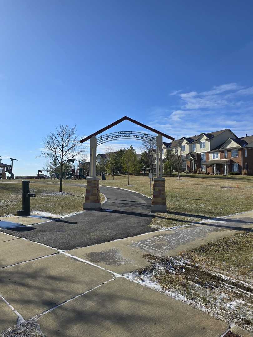 10651 GABRIELLE Lane, Orland Park, IL 60462