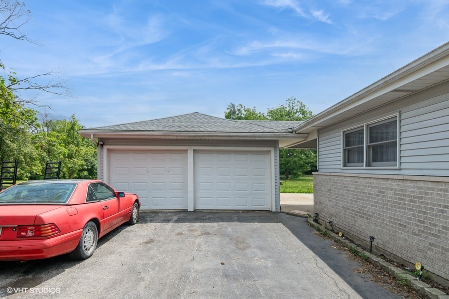 23765 S Loomis Street, Crete, IL 60417