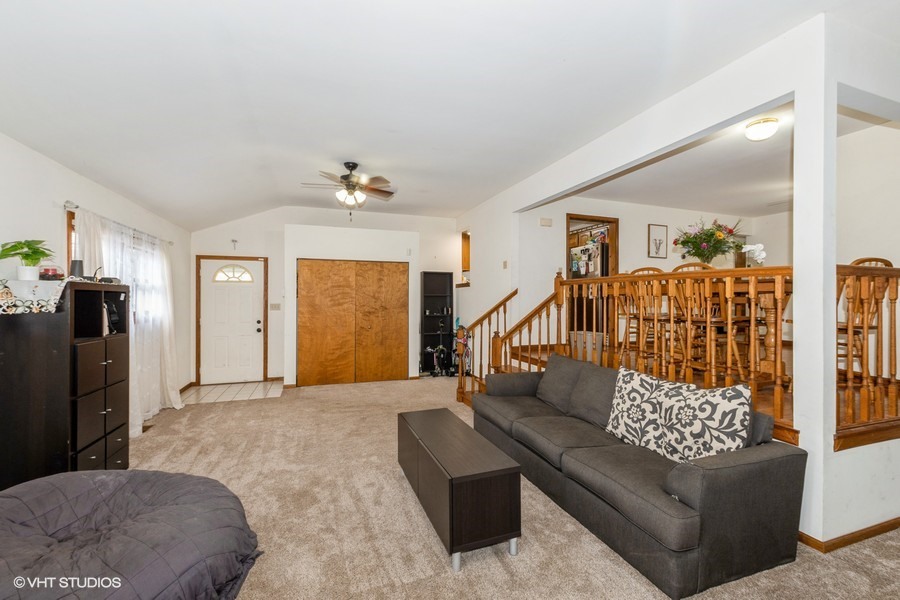 23765 S Loomis Street, Crete, IL 60417
